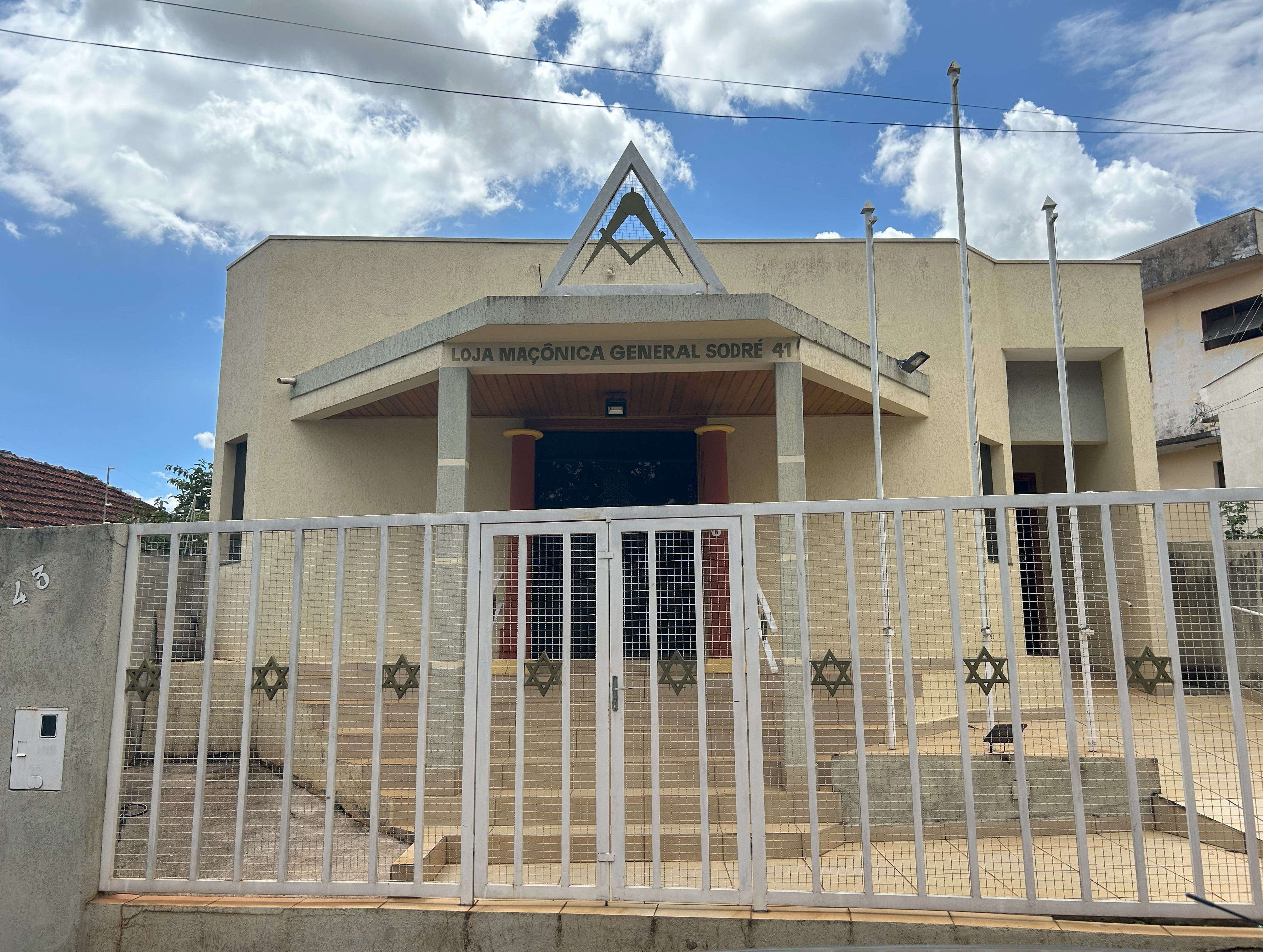 Fachada da Loja Maçônica General Sodré